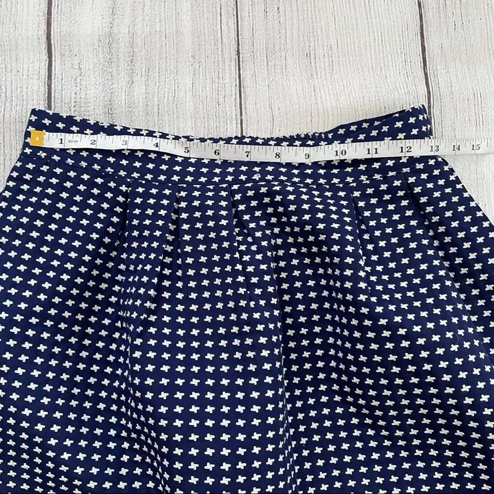 dina be Navy & White Skirt Sized Medium